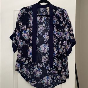 Mimi chica small floral shawl wrap